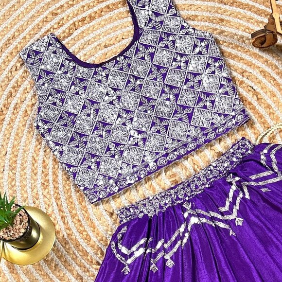 Girl's Lehenga - Picture 3 of 11